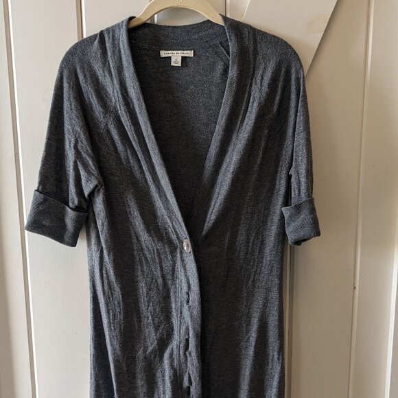 Banana Republic Short Sleeved Cardigan - Picture 2 of 2